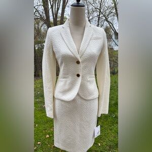 Calvin Klein 2 PC Skirt & Jacket White Suit Size 2P NEW WITH TAGS